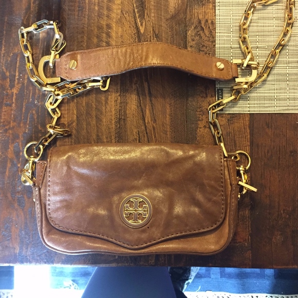 Tory Burch Handbags - Tory Burch Amanda Clutch